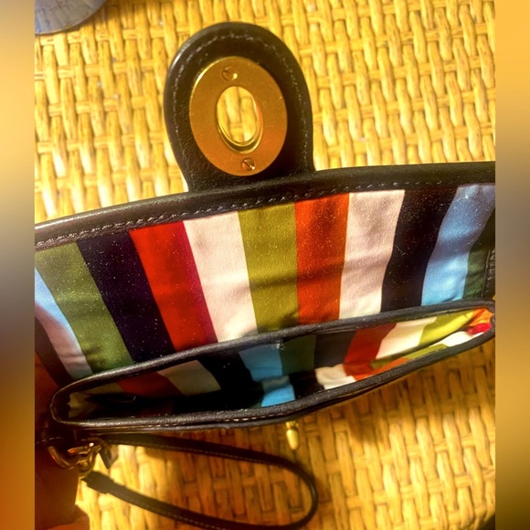 🆓 SHIPPING! Coach Legacy Signature Canvas Black Leather Trim Flap Wristlet. - Picture 5 of 6